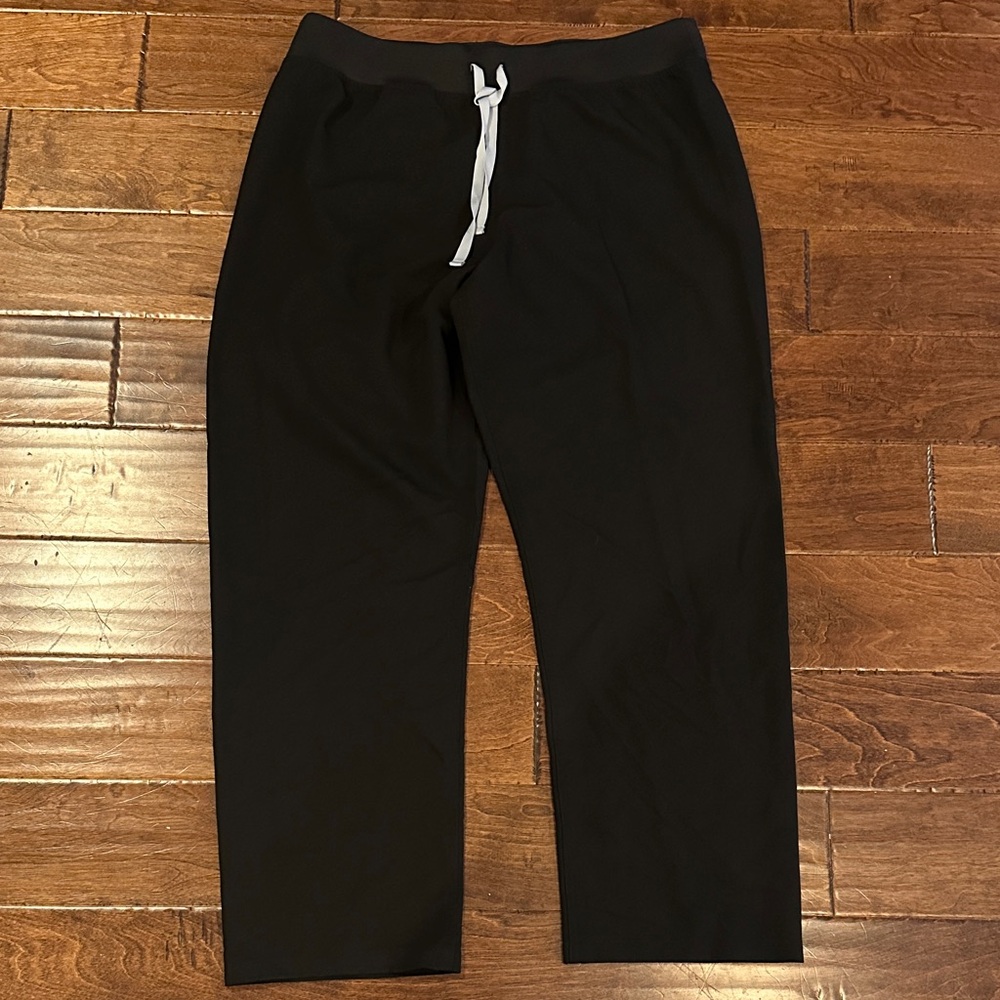Women’s black figs scrub pants